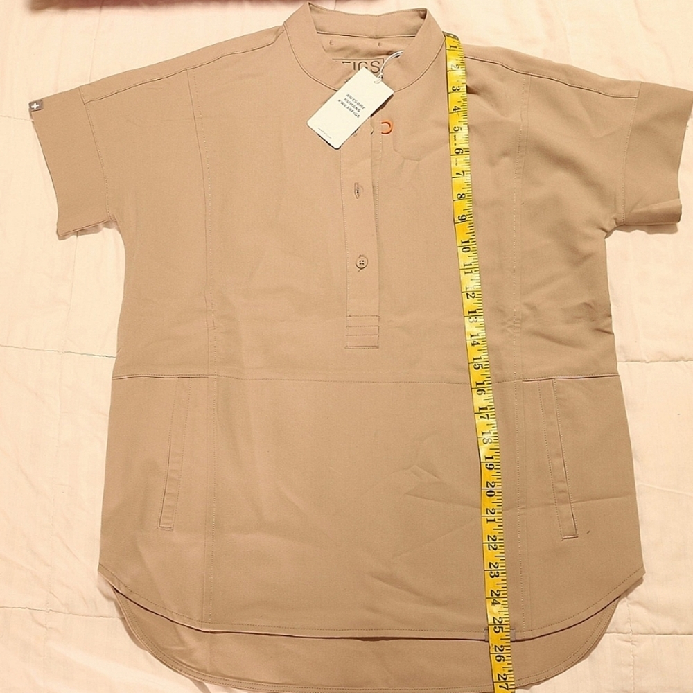 FIGS Manila Top Limited Edition Color Boulder Size XS NWT - Picture 6 of 7